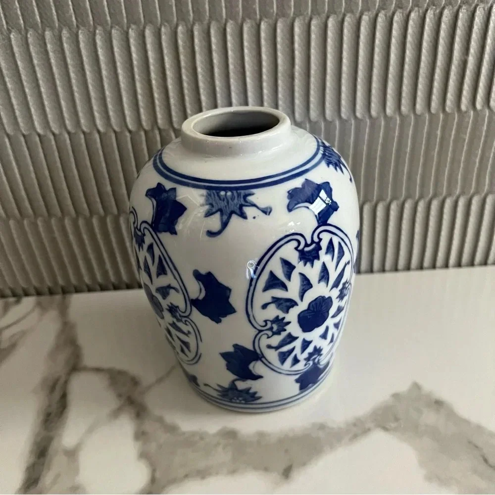 N/A blue white